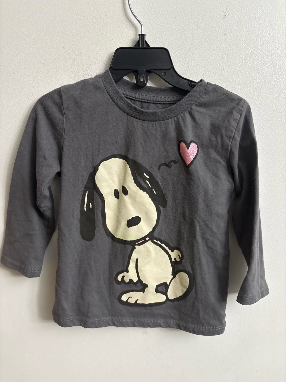 Peanuts Gray Long-Sleeve Kids Tee with Pink Heart